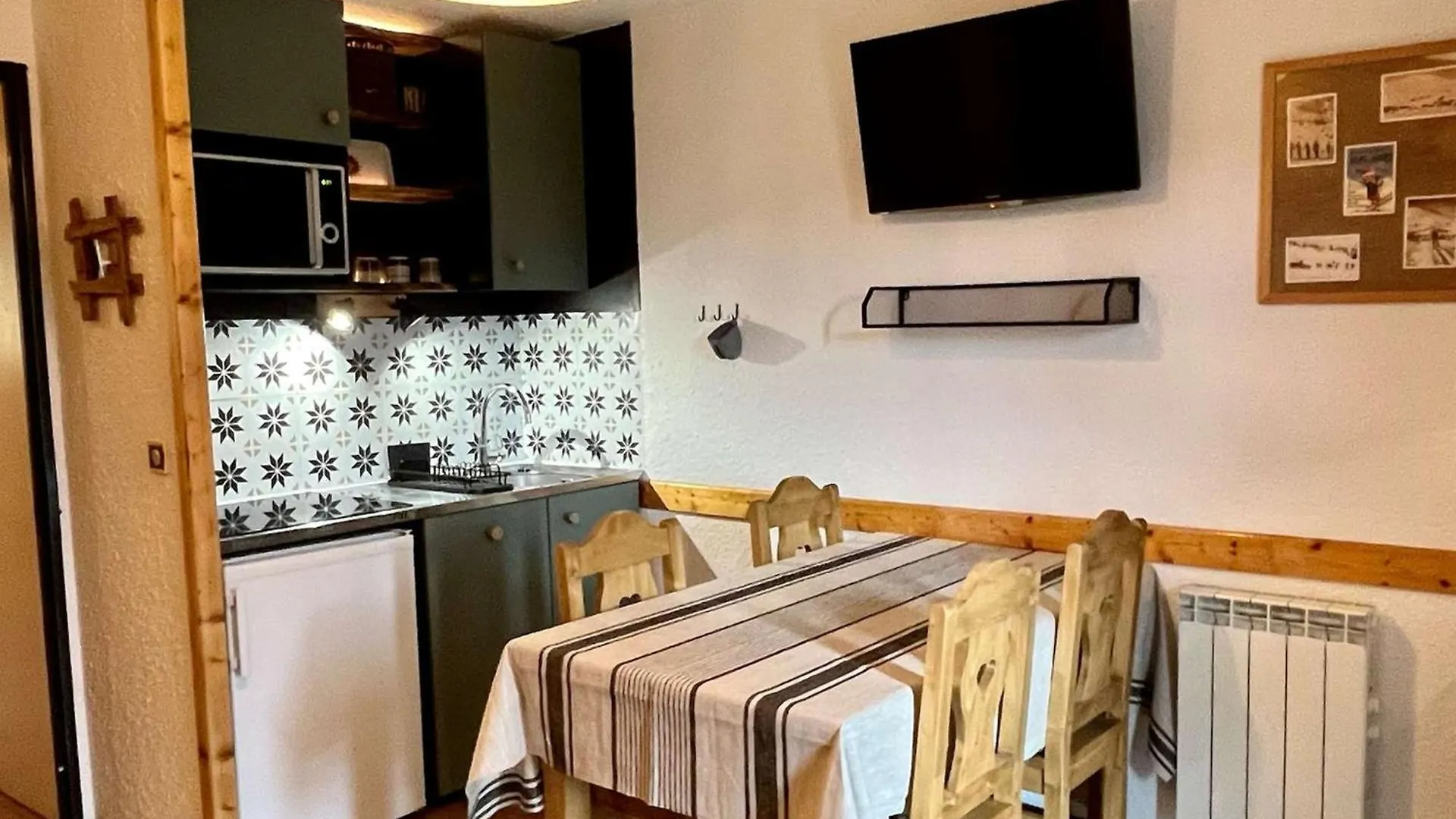 Apartment Appartement 2 Pieces Pour 5 Pers. A L'Alpe D'Huez, Proche Commerces Et Telecabine, Animaux Admis - Fr-1-405-346
